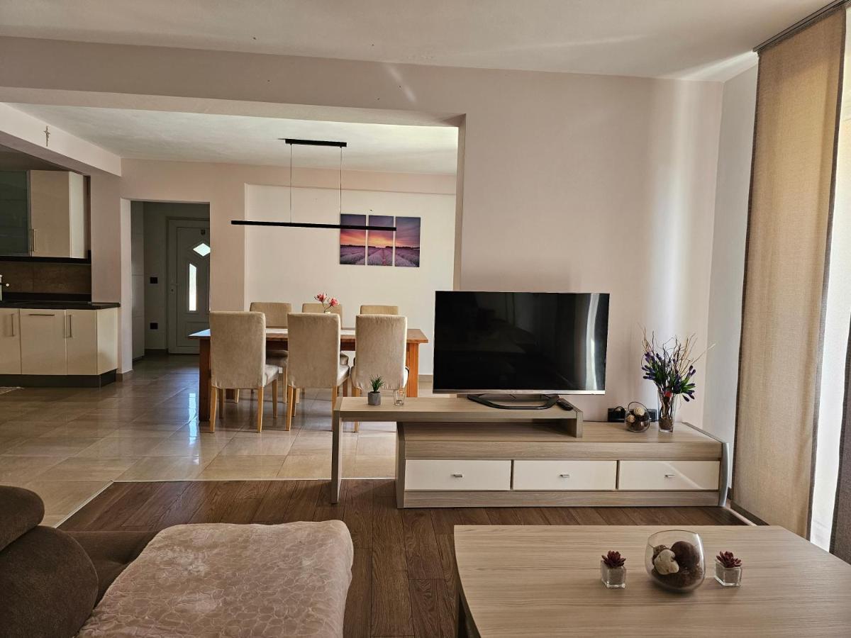 Apartment Premium Apartments Tade Funtana